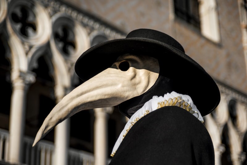En el Carnaval una de las más famosas es la Máscara del Médico