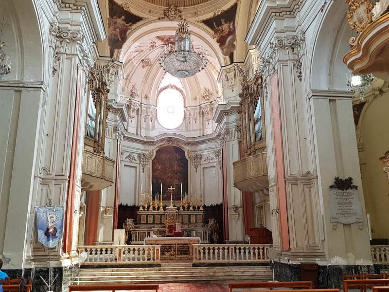 Descubre el interior de la Catedral de Santa Ágata