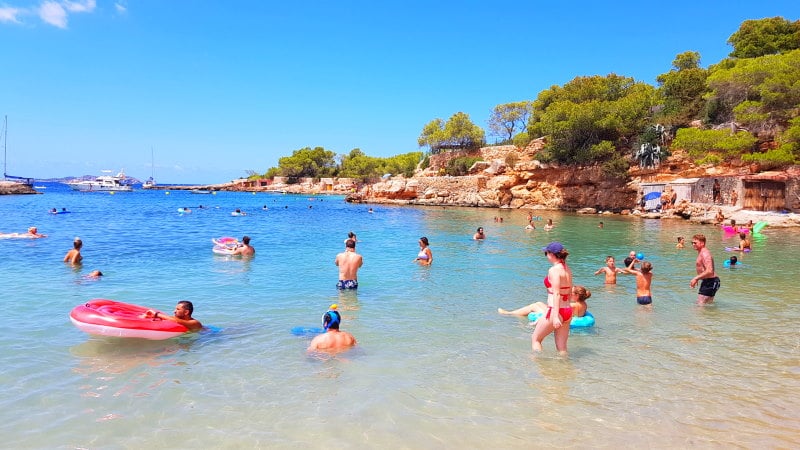 Visitas las mejores calas de Ibiza