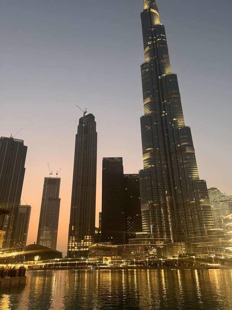 Visitar el Burj Khalifa, una de las cosas que hacer en Dubái
